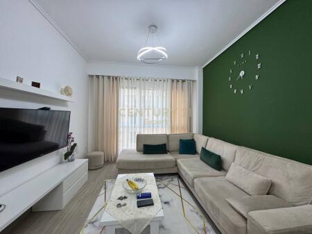 Në shitje apartament 1+1 modern në zemër të zhvillimit të ri – Ish Fusha e Aviacionit