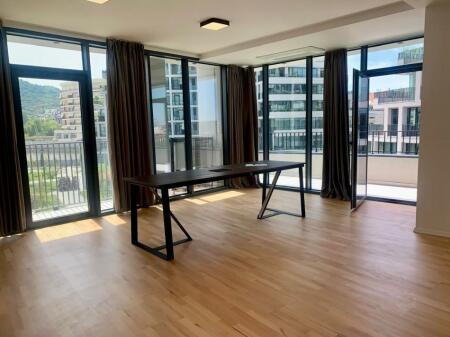 Office 2+1+2+garage for rent at Artificial Lake, Lake View Residence