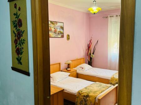 Apartament me qira në Astir