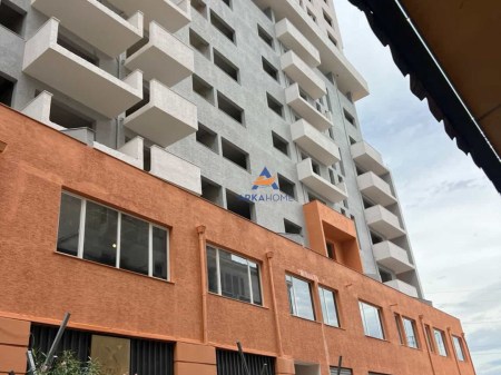 SHITET APARTAMENT 2+1+2 BALLKONE "RRUGA KASTRIOTET,CASA ITALIA" 125000 EURO