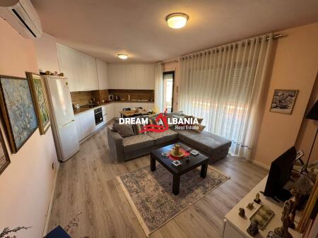 Appartamento 1+1 in vendita vicino a Harry Fultz, in Via Asim Vokshi (ID 41111161)