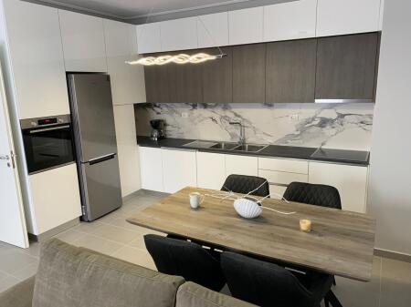 Appartamento 2+1 in affitto, Lago Secco, alla fine della via Peti  Prezzo: 600 euro con parcheggio incluso nel prezzo 