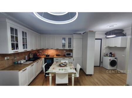 VENDIAMO APPARTAMENTO 1+1 ARREDATO A YZBERISHT! 130.000 €