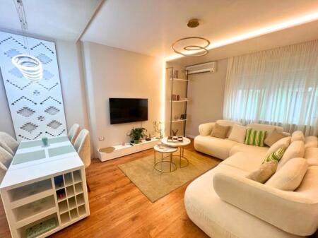 Appartamento in affitto, Tirana – Via Kosovarëve