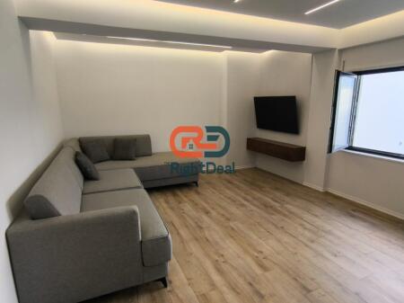 Alla Residenza Kodra E Diellit, Appartamento 1+1 Totalmente Investito In Vendita!!