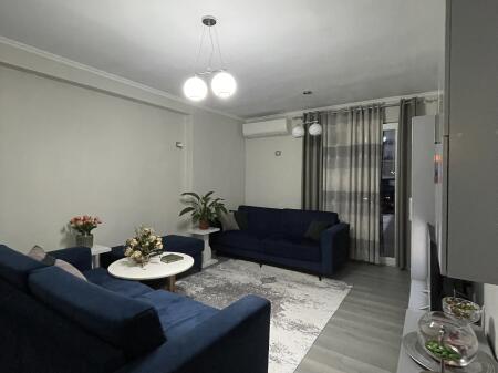 Appartamento 2+1+2 in vendita presso i Palazzi Cabej, Misto Mame