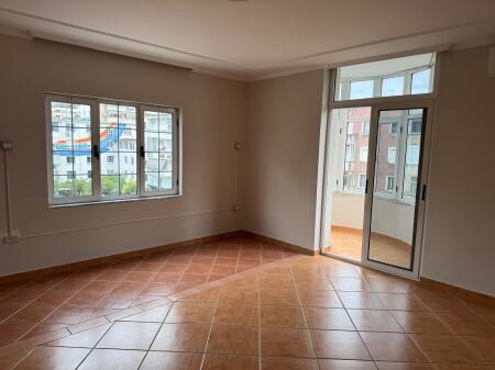 🏢 Spazio per Ufficio in Affitto – Piazza “Willson”, Bllok