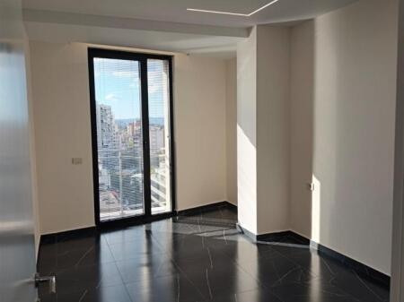 🏢 Locale Moderno in Affitto per Ufficio – Golden Tower Residence