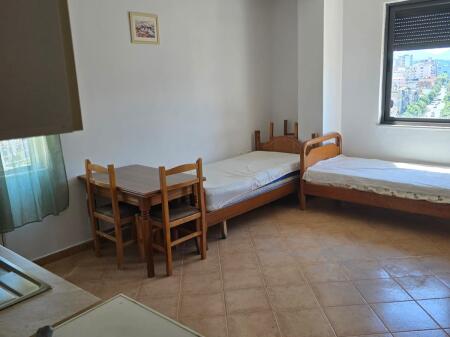 Garsoniere me qira "Rruga karl gega"