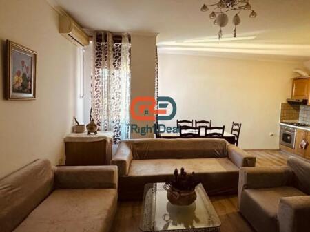 Ne Porcelan, Jepet Me Qira Apartament 2+1 I Mobiluar!!