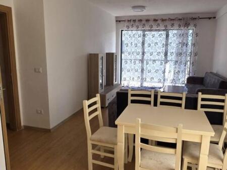 Apartament 3+1 me qira tek 5 Maji