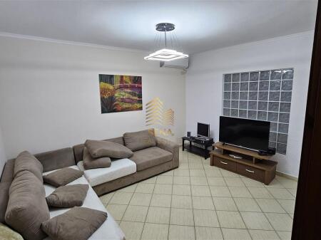 Affitto, Appartamento 2+1, Siri Kodra, 550 Euro/mese