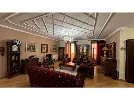 SHITET APARTAMENT 3+1 RRUGA SIRI KODRA