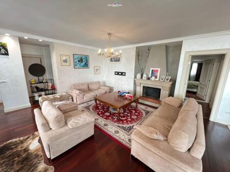 Penthouse Ne Shitje 3+1+2 Ne Qender (ID B130103) Tirane.