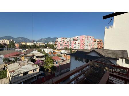 Jepet me Qira Apartament 3+1+2 ne Don Bosko !