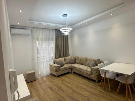 Apartament 1+1 per shitje, Komuna e Parisit, Rruga Bill Klinton