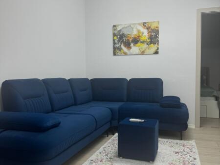 Apartament 1+1 me qira tek River Side ne Astir