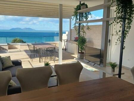 Penthouse For Sale Near Marina Bay Vlore