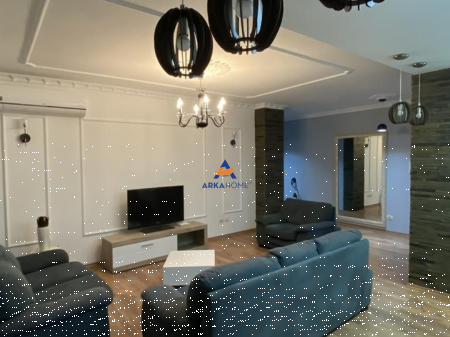 JEPET ME QERA APARTAMENT 2+1 "TE SYRI TV,UNAZA E RE" 700 EURO
