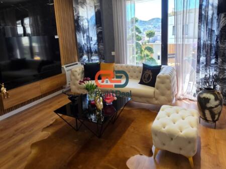 Ne Vasil Shanto ,Shitet Super Apartament 1+1 Me Super Planimetri Dhe Totalisht I Investuar!