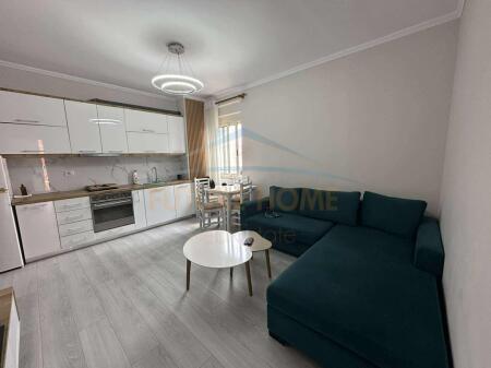 Jepet apartament me qera 2+1 ne Yzberisht