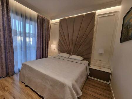 Japim me qira apartament2+1+2 me post parkimi, Park Gate,Rruga e Elbasanit.  