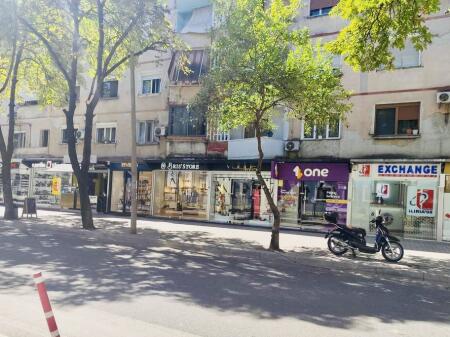 Locale in affitto fronte strada vicino alla Direzione della Polizia