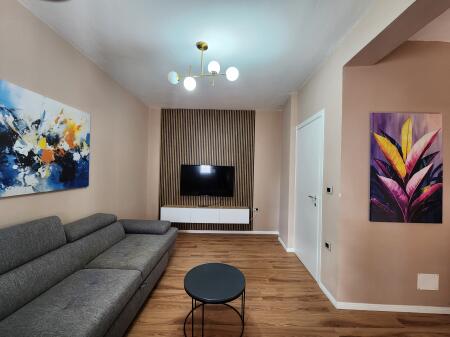 I am selling the apartment near the police in Durres