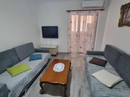 Apartament për qera 1+1 - Don Bosko, prane Viva Market
