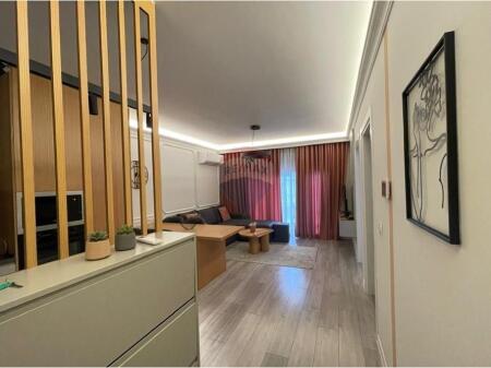 Shitet apartament 1+1 tek Kompleksi Zirkon