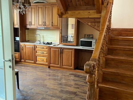 DUPLEX IN AFFITTO: 4+1+2 BAGNI MERCATO ELETTRICO