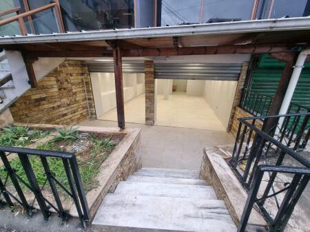 Super business premises in Hoxha Tasim