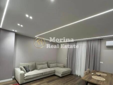 Qera, Apartament 1+1, Bulevardi Zogu I, 800 Euro