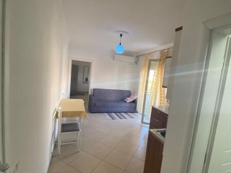 Jepet me Qira Apartament 1+1 Plazh Durres