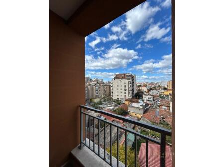 Lago Secco | Appartamento 2+1+2 con parcheggio incluso in affitto