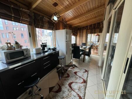 🏠 Apartament 2+1 me qira | Rruga Barrikadave, Tiranë