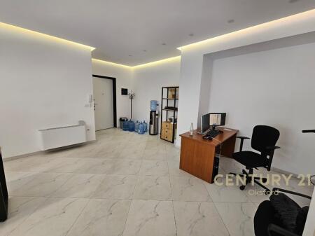 🏢 Office space with veranda for rent | Near Kosovareve Road