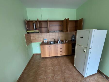 apartment for rent at Pazari i ri