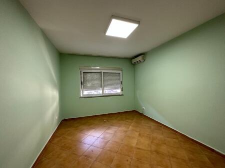Apartment near the American embassy 3+1+2