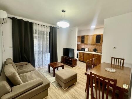 Qera Apartament 2+1 tek Rr. Kongresi i Manastirit