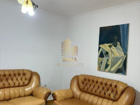 Affitto, Appartamento 1+1, Via Dibra, 370 Euro/mese