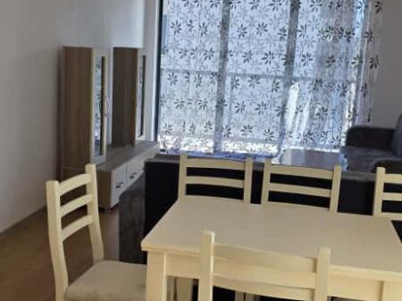 Apartament me qera 3+1+2
