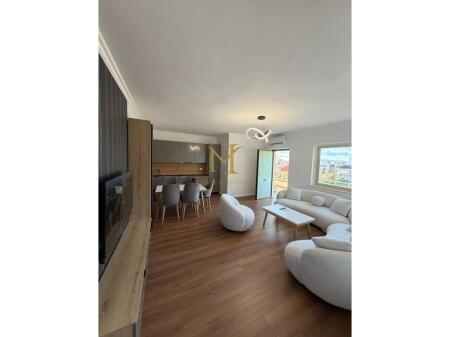 SHITET APARTAMENT 2+1 ME PAMJE DETI , NE SHKEMBIN E KAVAJES, DURRES!