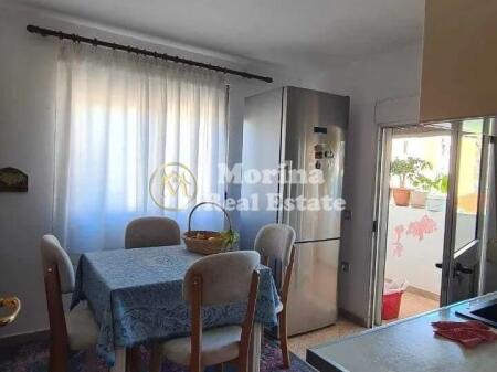 Appartamento 3+1+2 in vendita, Brryli, Viale Giovanna d'Arco, 140.000 Euro