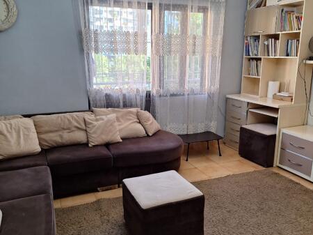 Apartament 2+1 me Qira – Zona 21 Dhjetori, Tiranë, 550 Euro