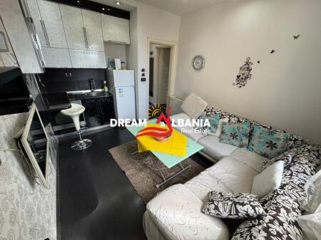 Shitet apartament 2+1 tek Rruga e Durresit (ID 4129493)