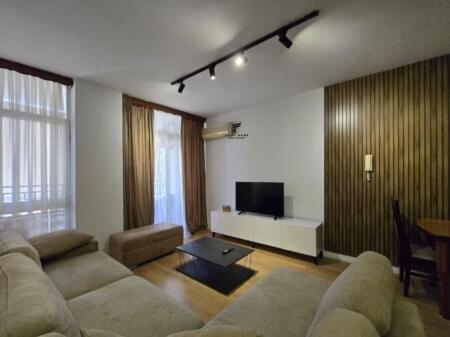 APPARTAMENTO IN AFFITTO 2+1 COMUNE DI PARIGI 800 EURO