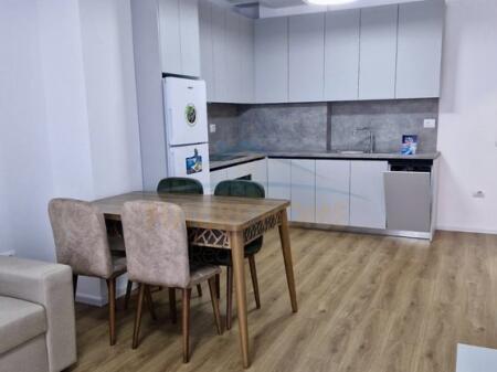 Qera, Apartament 1+1, Ali Demi, Tiranë.