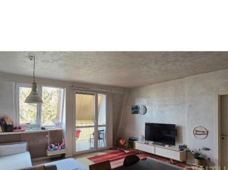 Appartamento 2+1 in Affitto – Stadio Qemal Stafa, Tirana | 1.200€/mese