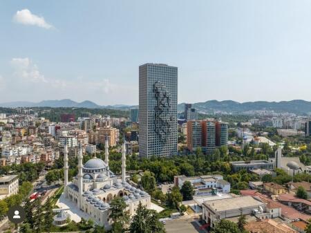 OFFICE FOR RENT1560 M2 DOWNTOWN ELBASANIT STREET 46,000 EURO